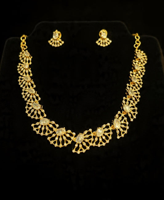 Pretty Gold Plated Necklace Set With White Stones.