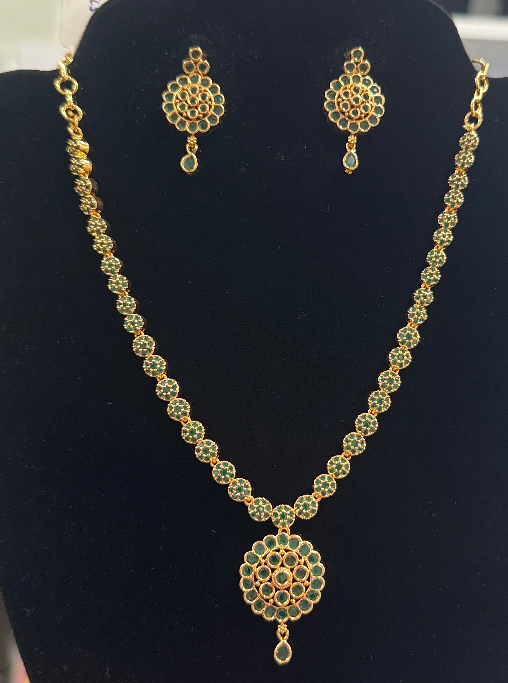Beautiful Green Colored Stone Gold Plated Nacklace With Earrings Set Near Me