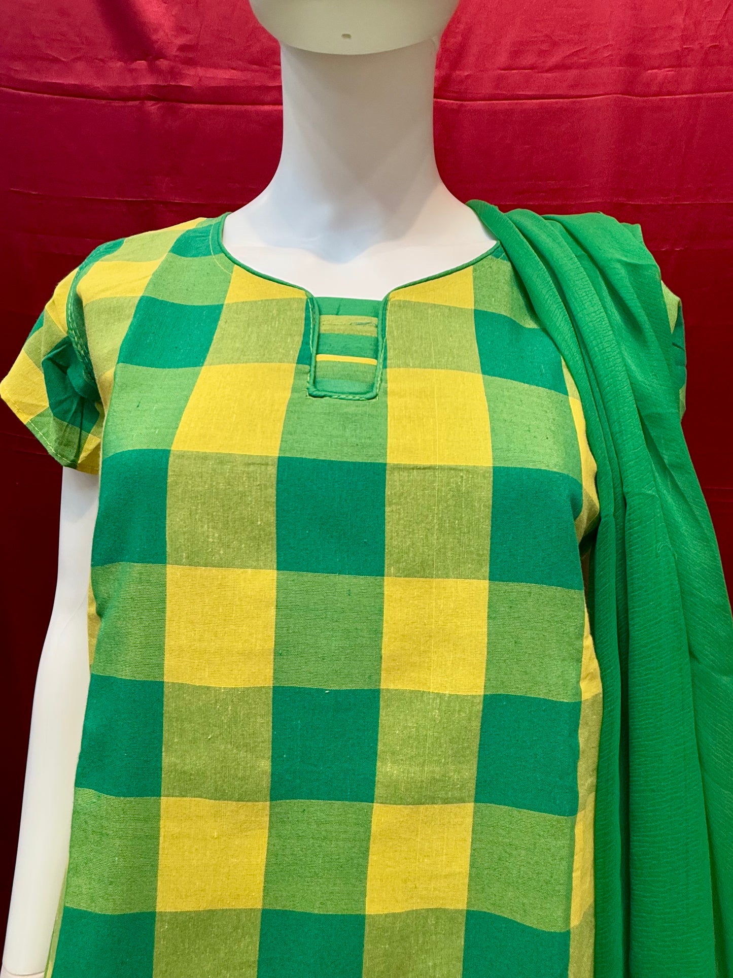 Alluring Green Color Checked Kurti Set For Women