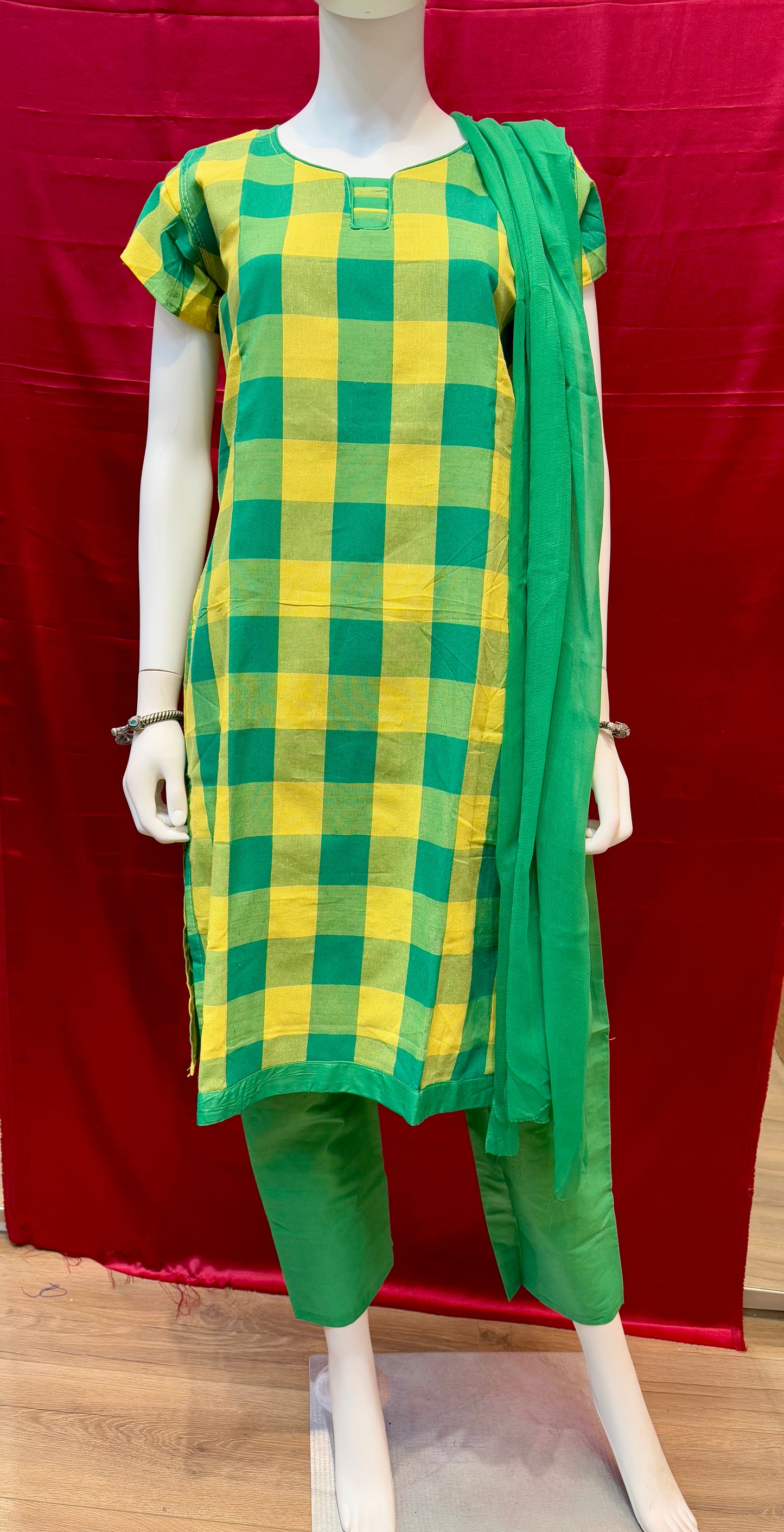 Alluring Green Color Checked Kurti Set For Women