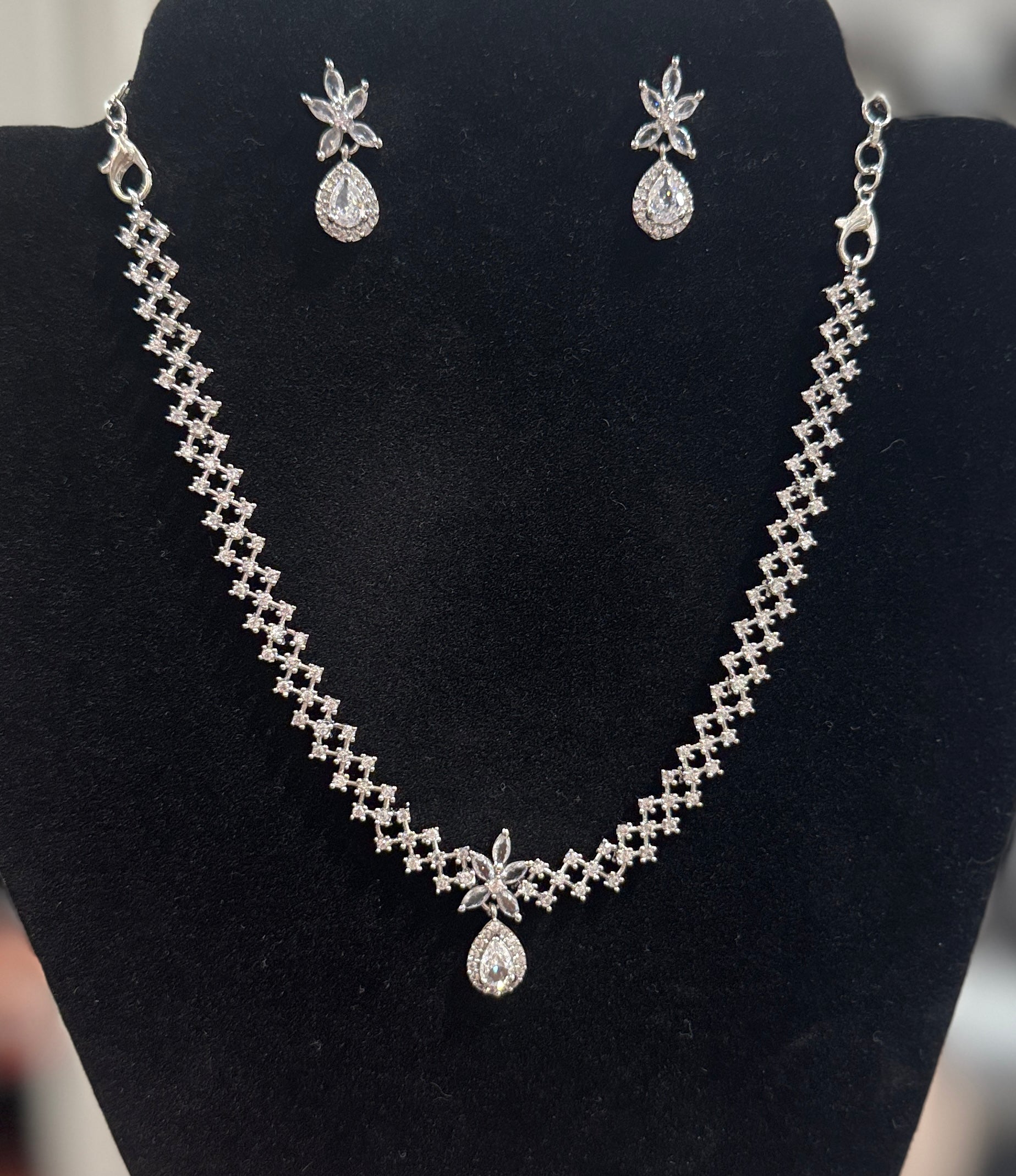 Pretty American Diamond White Color Stones Necklace and Earrings Set