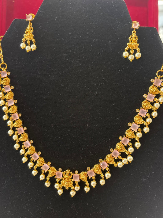 Elegant Antique Gold Pink Stone & Pearl Temple Necklace Set with Matching Earrings 