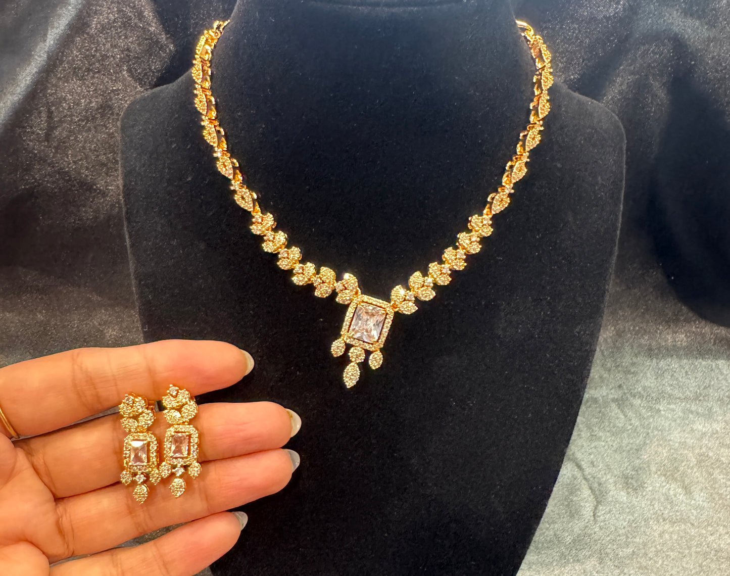 Exquisite White Stones Gold Plated Necklace With Earrings Set For Women