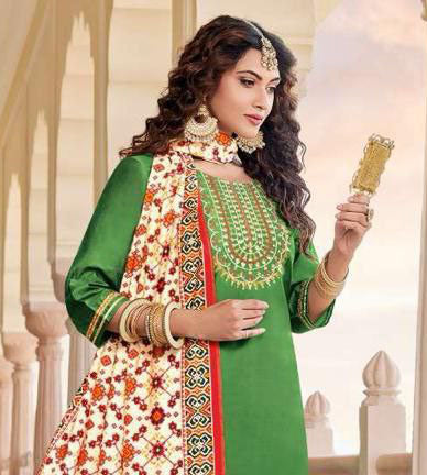 Alluring Green Colored Chanderi Silk Salwar Suits Near Me