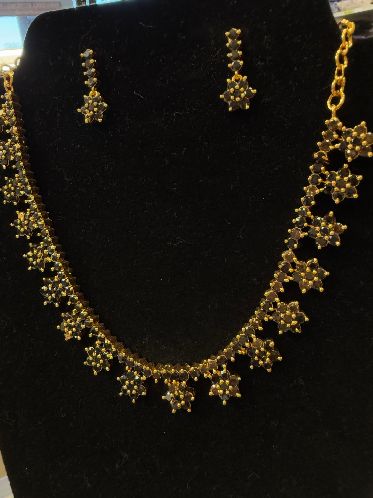 Sparkling Black Stone Design Gold Plated Necklace With Earrings