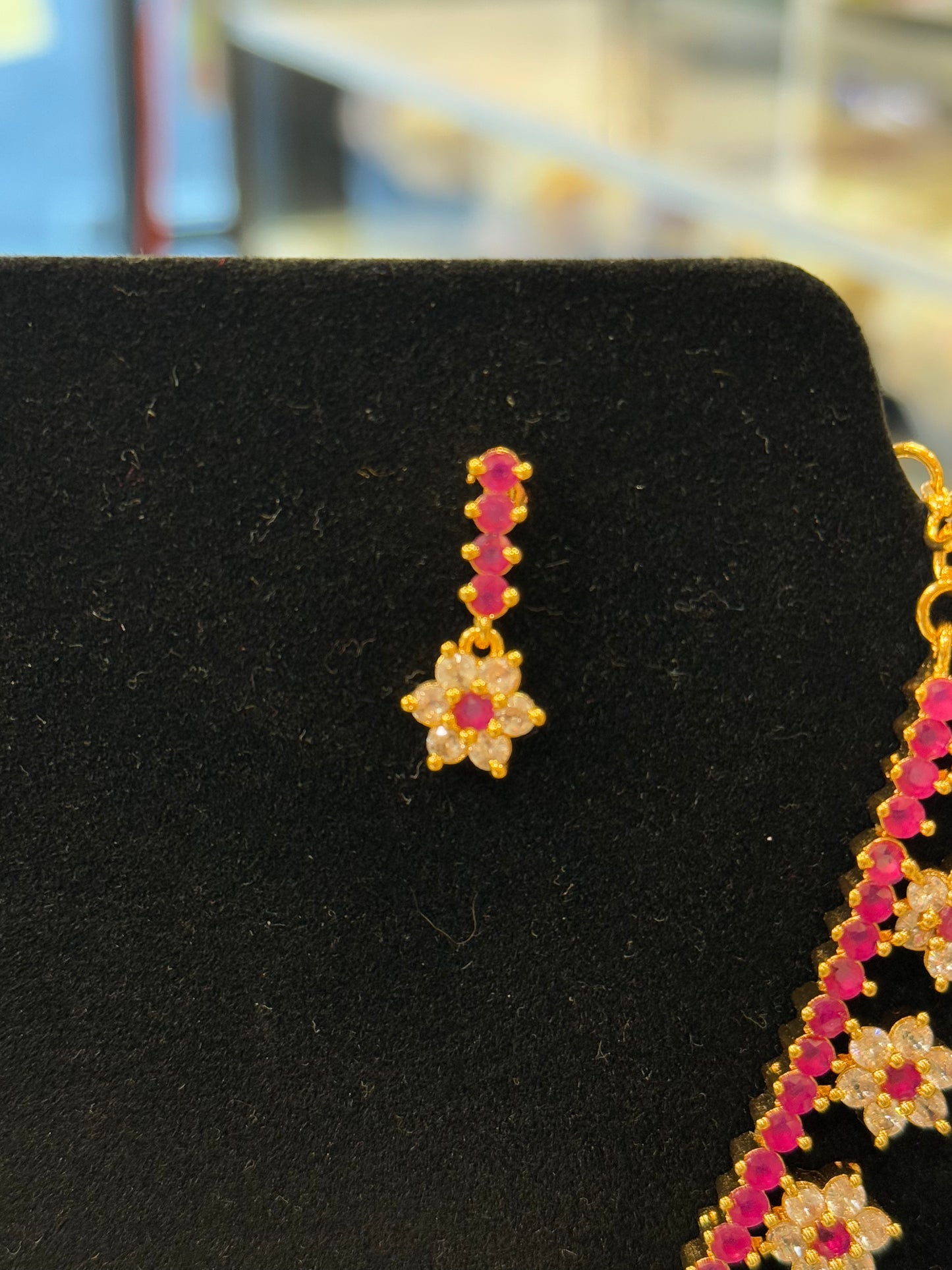 Attractive American Diamond Pink And White Flower Designs Necklace With Earrings