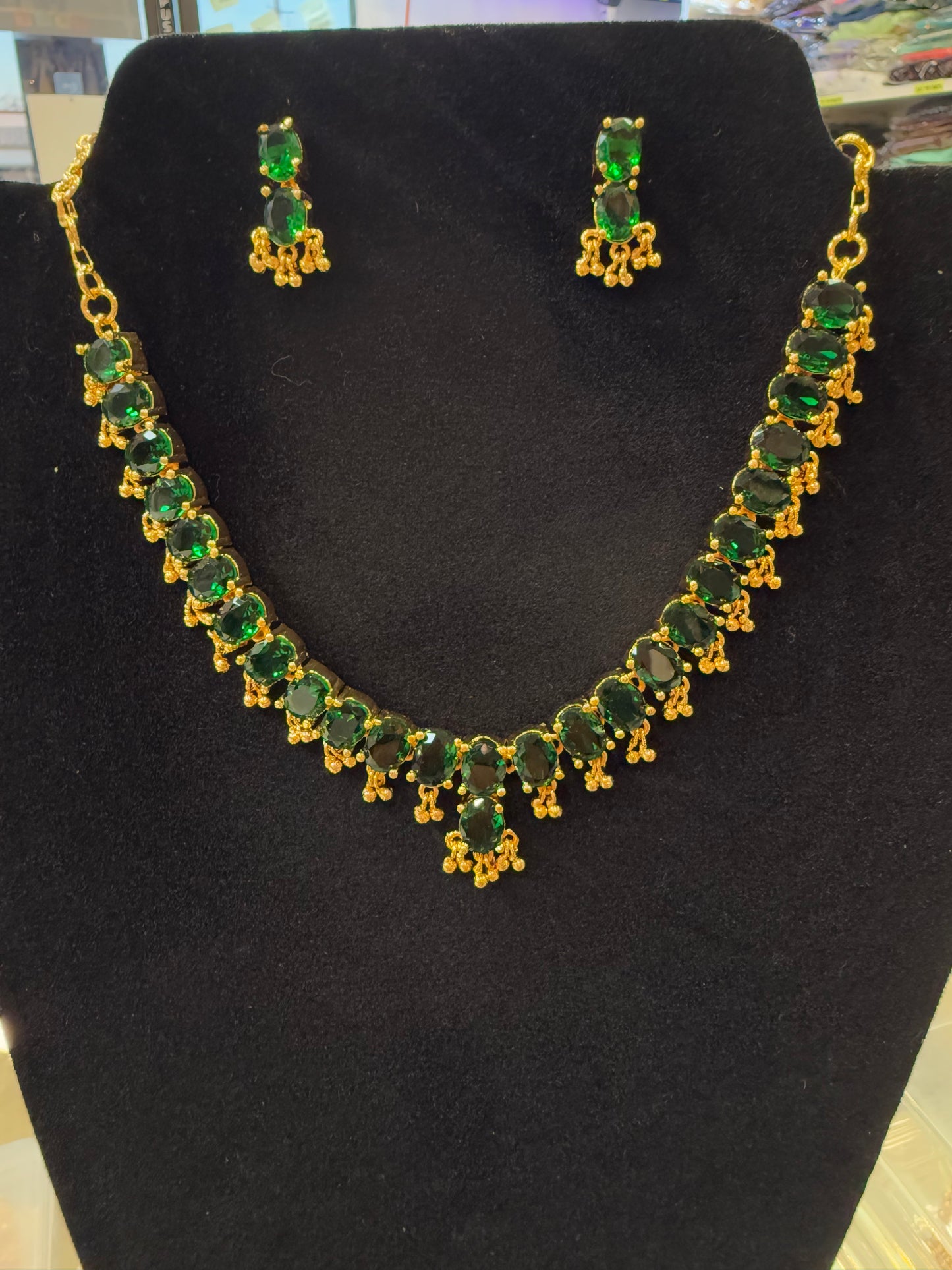 Alluring Gold Plated Green Color Stoned Necklace With Tear Drops