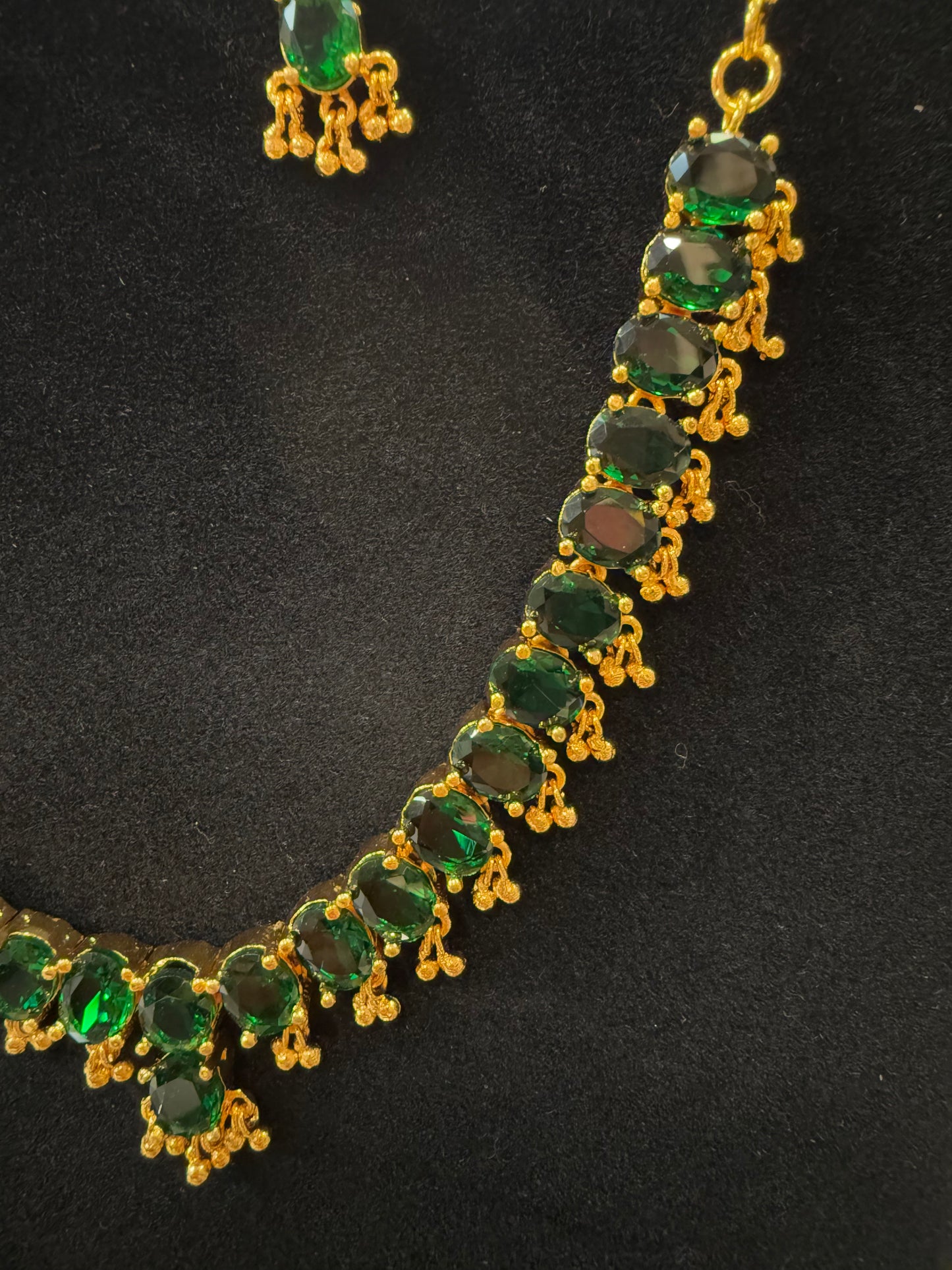 Alluring Gold Plated Green Color Stoned Necklace With Tear Drops