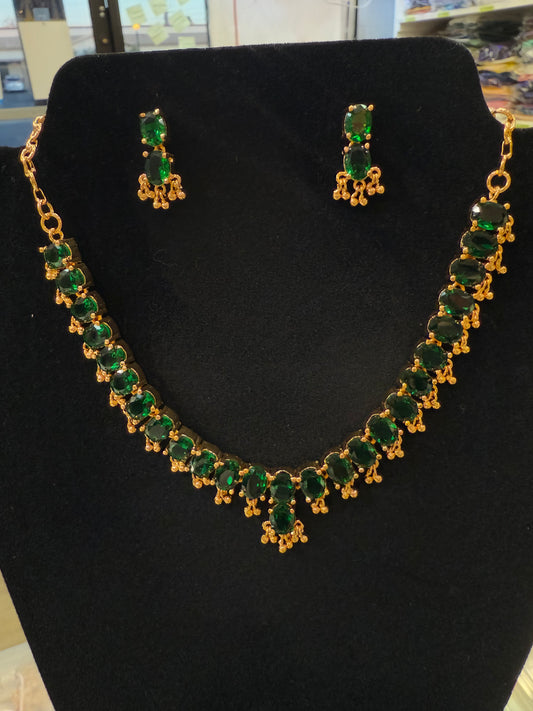 Alluring Gold Plated Green Color Stoned Necklace With Tear Drops