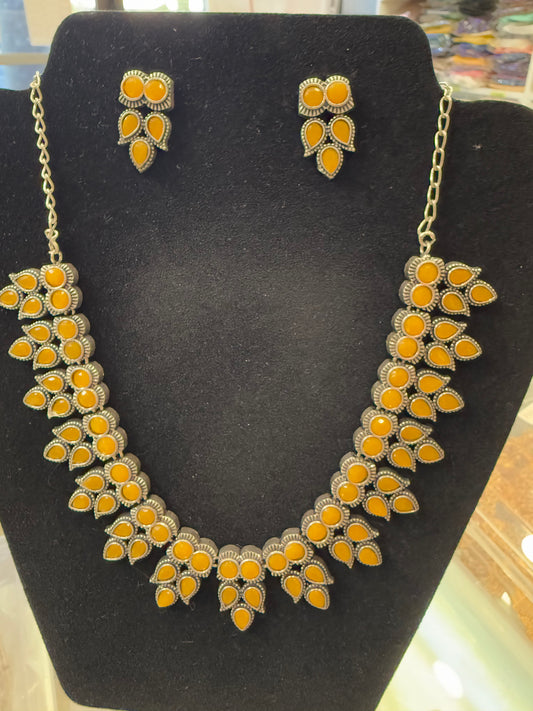 Alluring Leaf Shaped Yellow Stone Oxidized Necklace With Earrings