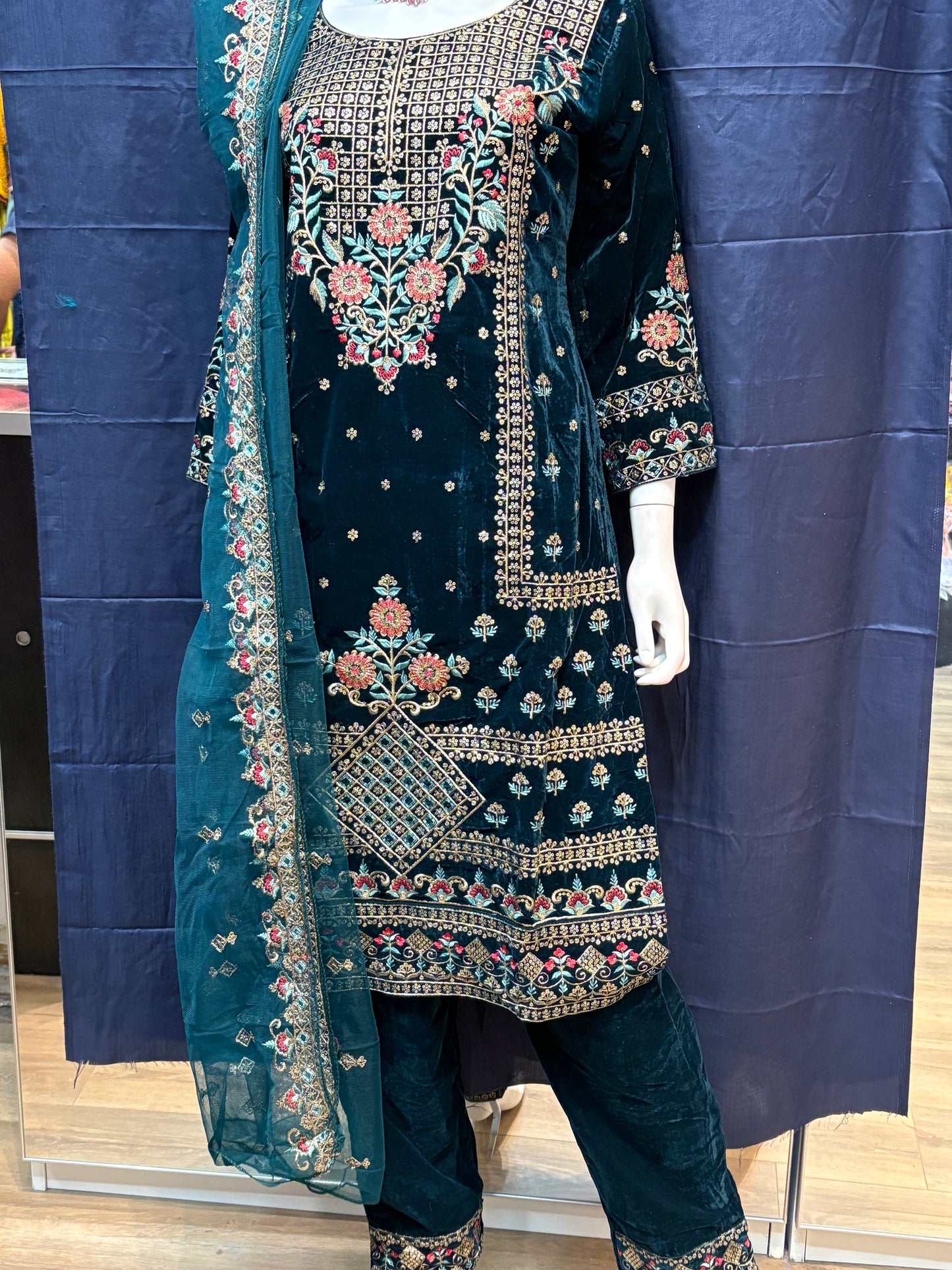 Stunning Dark Green Color Velvet With Embroidery Salwar Suits With Dupatta For Women