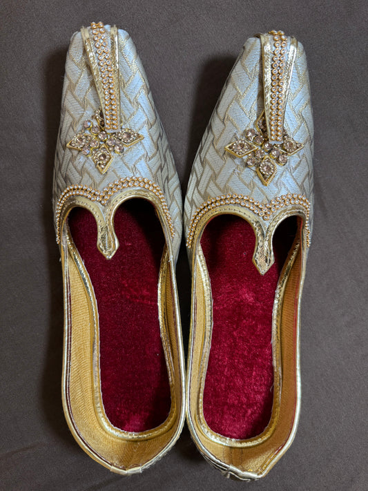 Wonderful Golden Brocade Men Mojaris With Stone Work