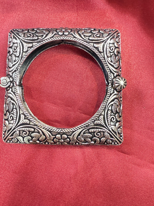 Beautiful Tribal Oxidized Silver Ethnic Open Bridal Square Design Kada Cuff Bracelet