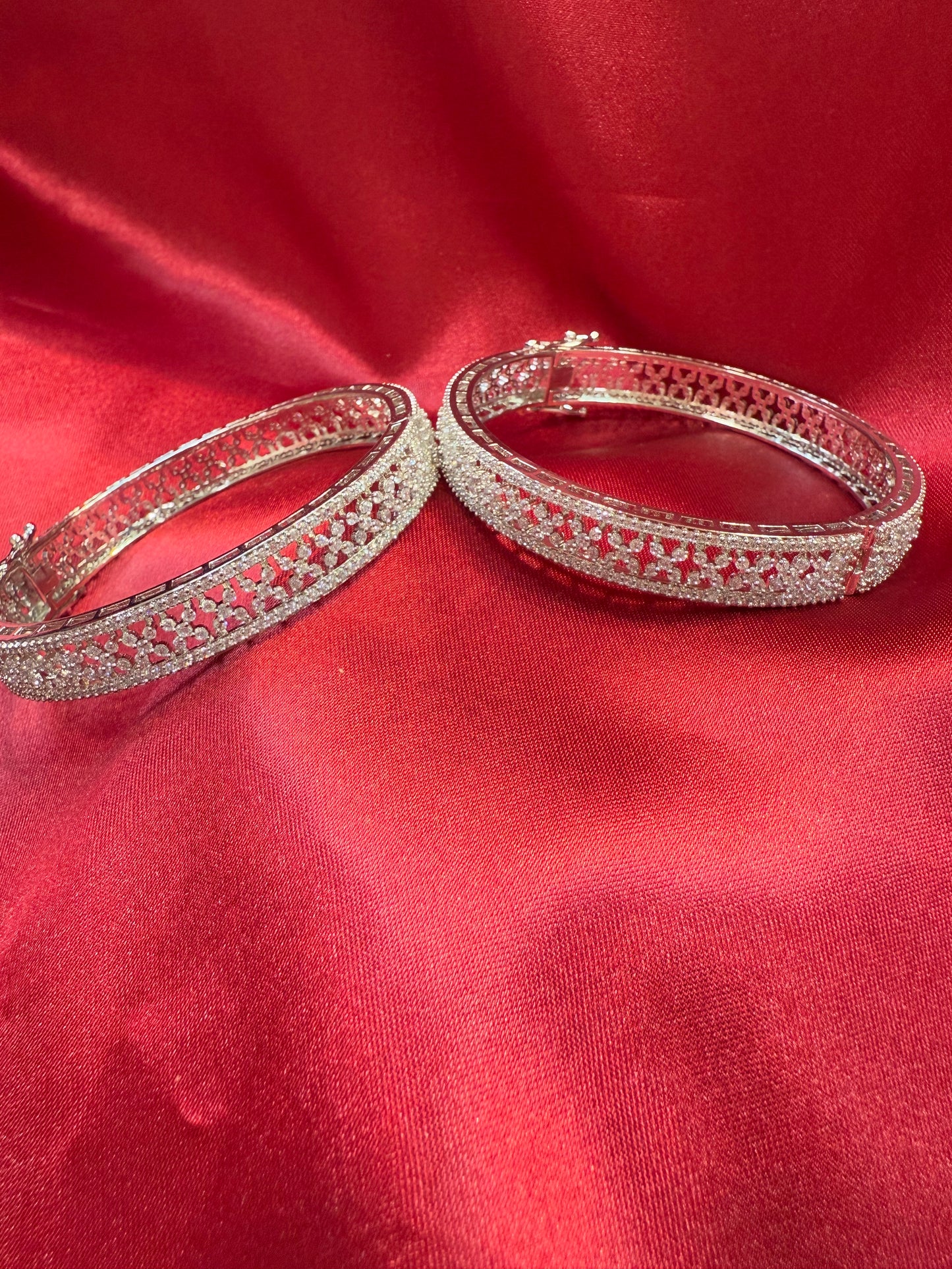 Pleasing White Color Design American Diamond Bangle Set