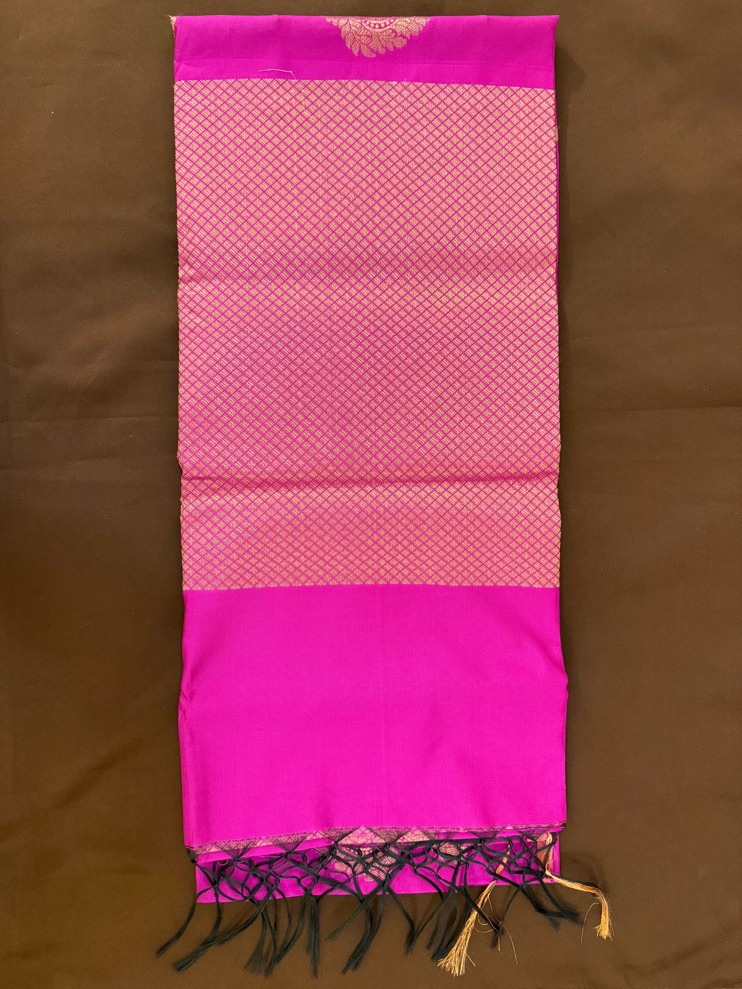 Attractive Pink Color Art Silk Saree  For Women