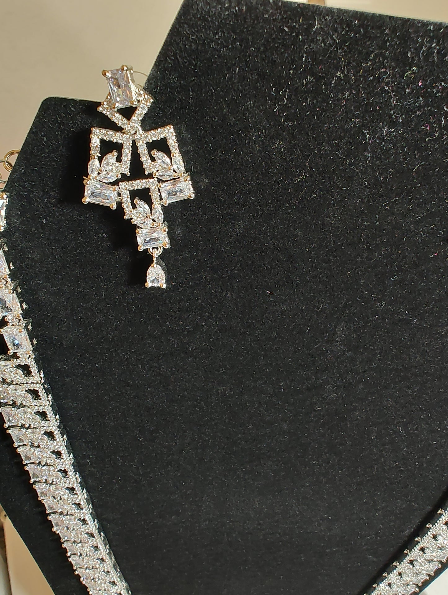 Beautiful Long Necklace Set With White CZ Stones In Tempe