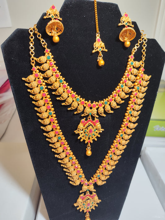 Beautiful Gold Plated Temple Jewelry Necklace With Earrings Set