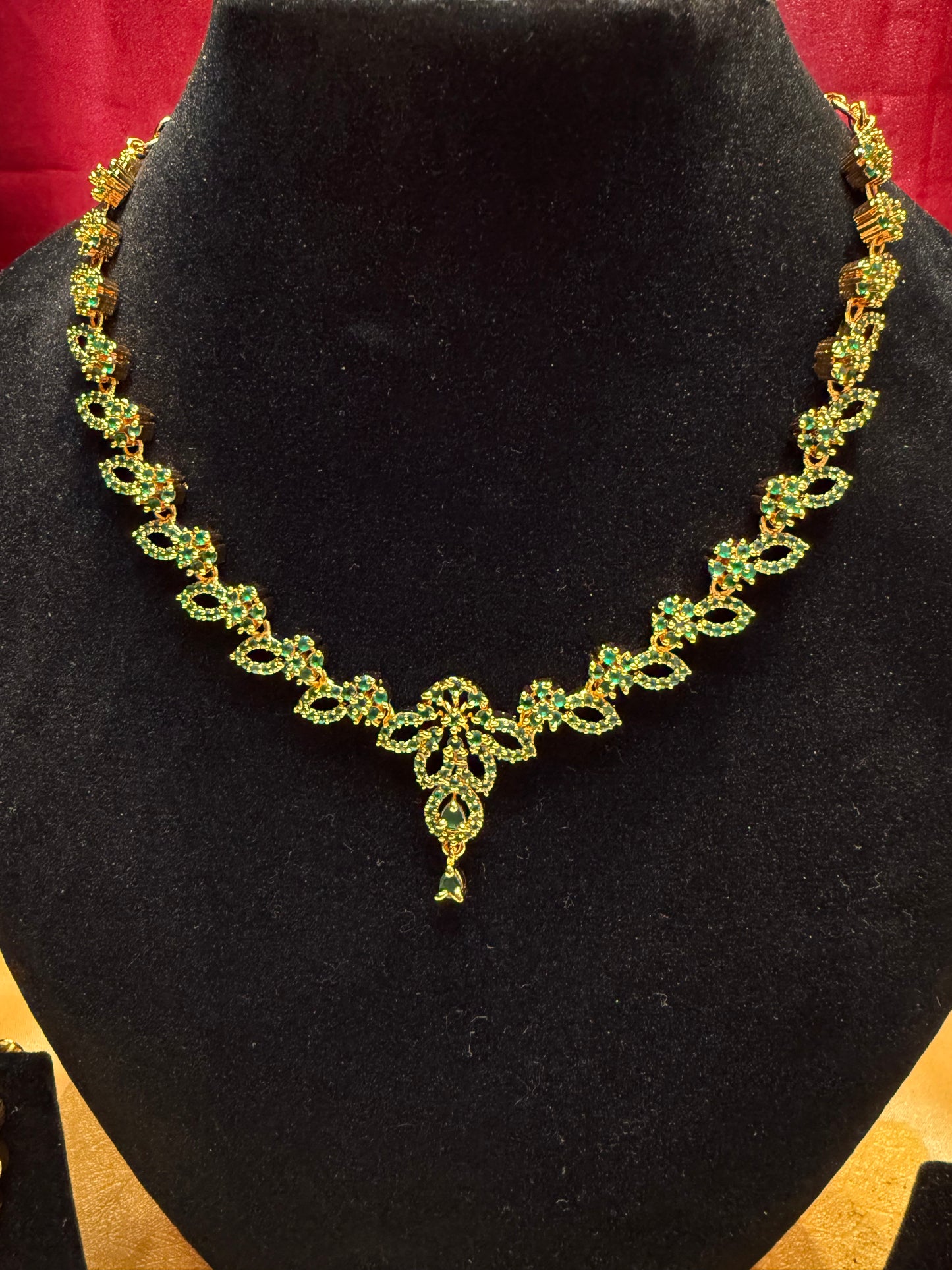 Gold Plated Necklace With Earrings In Mesa