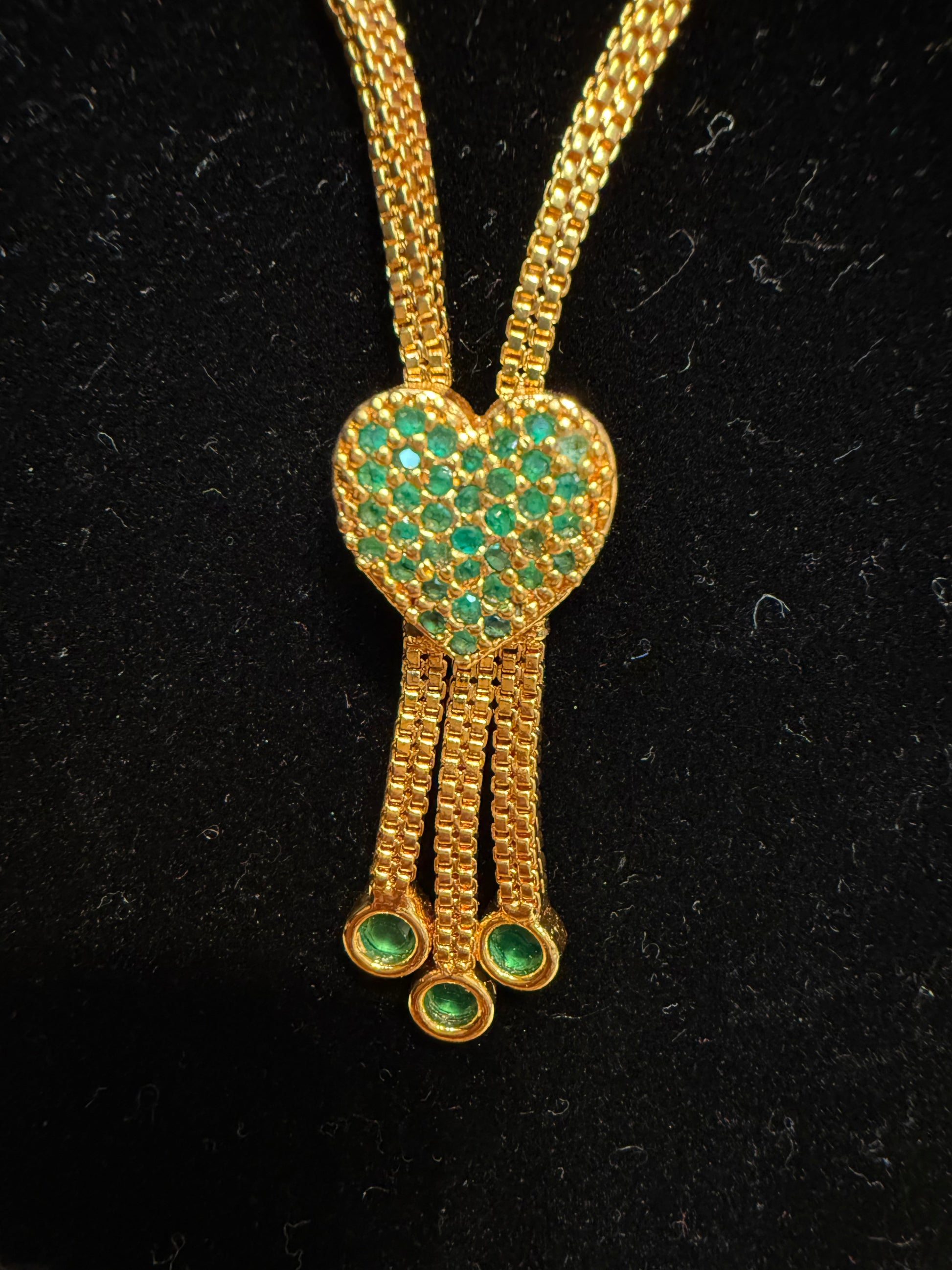 Green Color Stoned Long Chain With Pendant Near Me