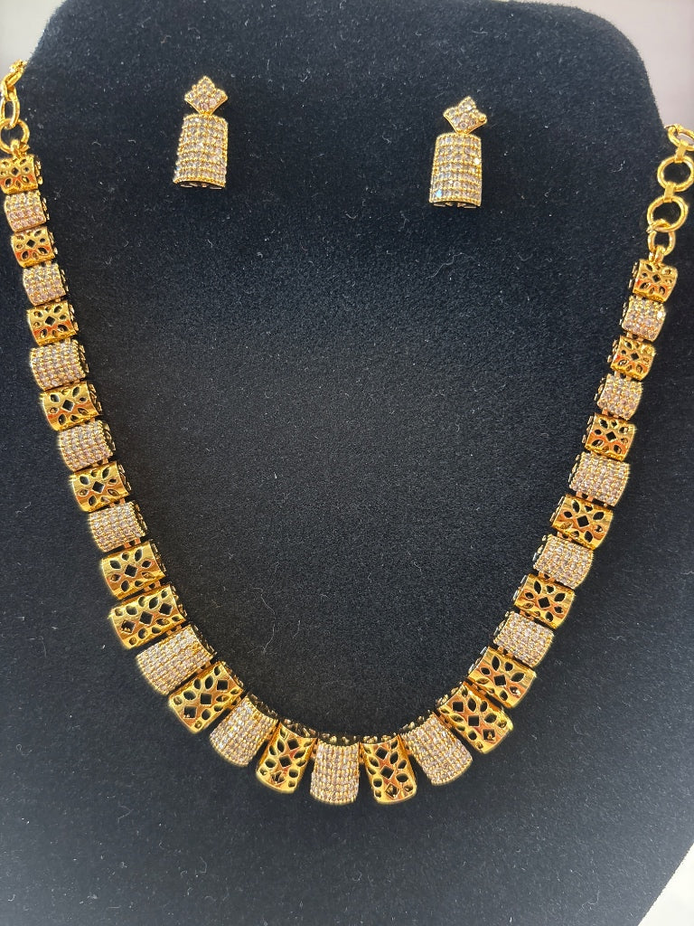 Amazing White Stone Color Lattice Choker With Matching Earrings For Women