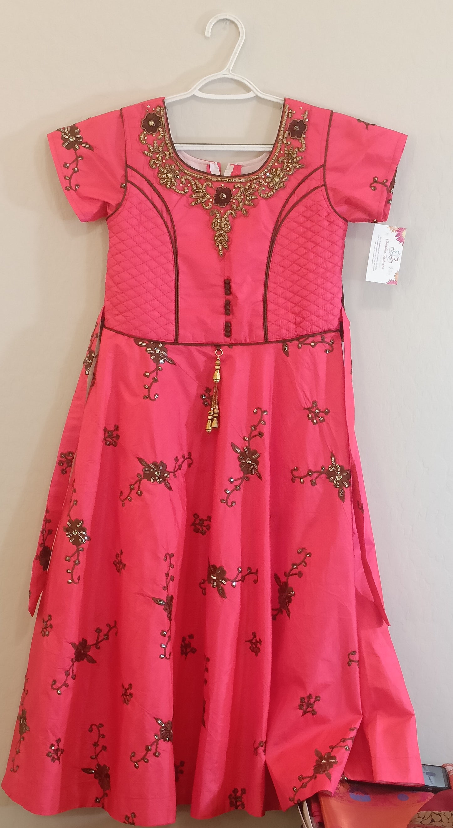 Alluring Pink Color Kurti With Embroidery And Zari Work For Girls