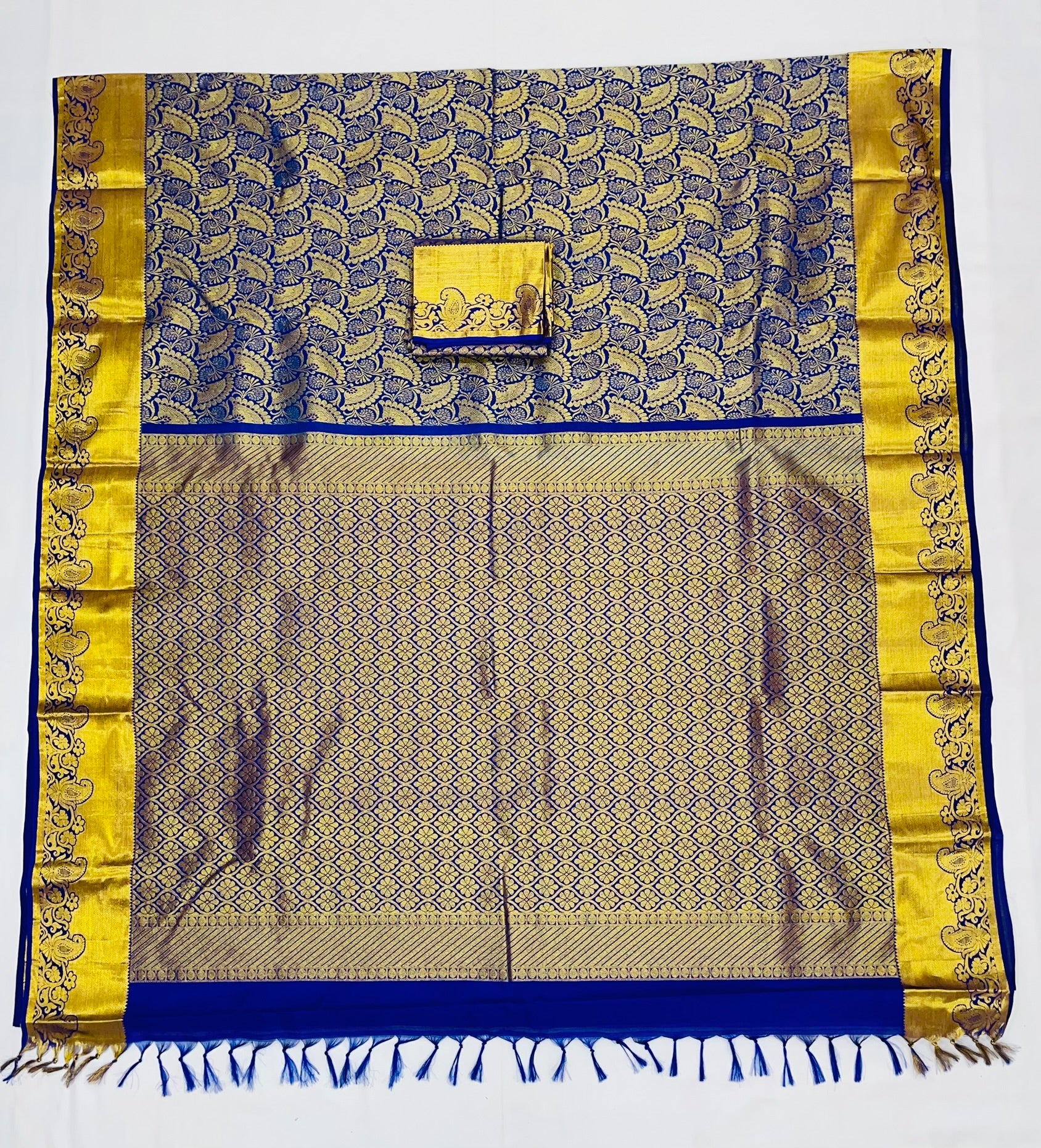 Charming Blue Colored Pure Kanchi Silk Saree In Yuma