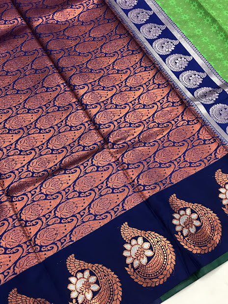 Silk Saree With Butta motifs And Contrast Pallu in Cotton wood