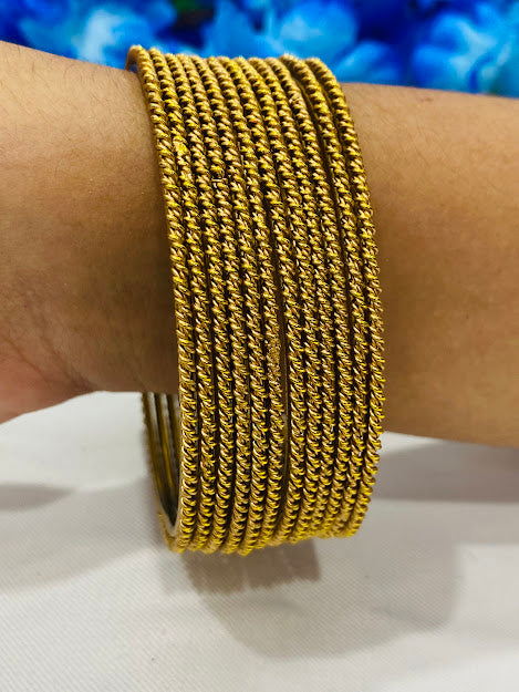 Alluring Golden Color Bangles Near Me