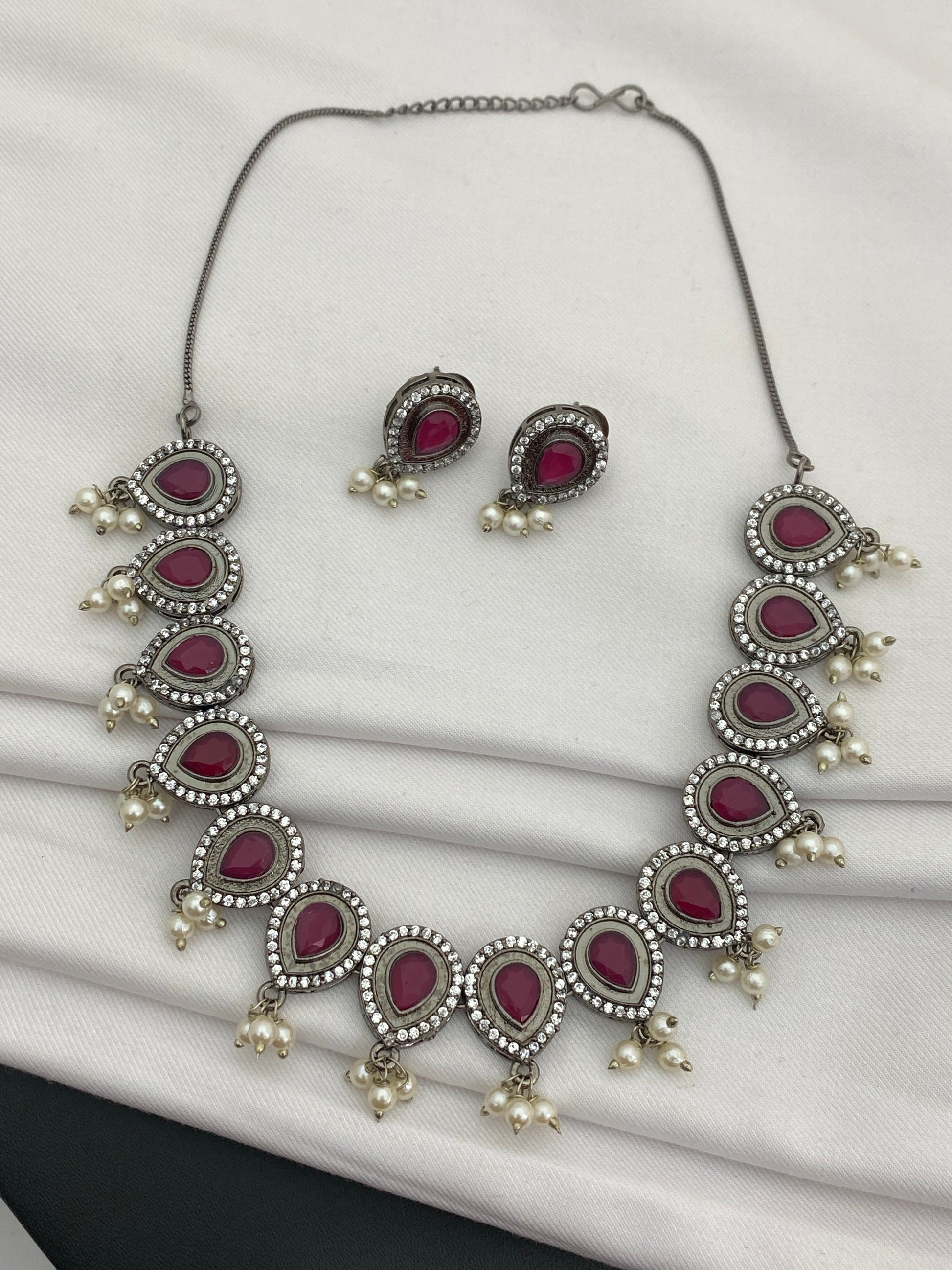  Pearl Beaded Oxidized Silver Necklace Set With Earrings Near me