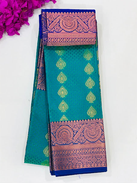 Stunning Rama Green Colored Art Silk With Contrast Border Royal Look Saree For Women