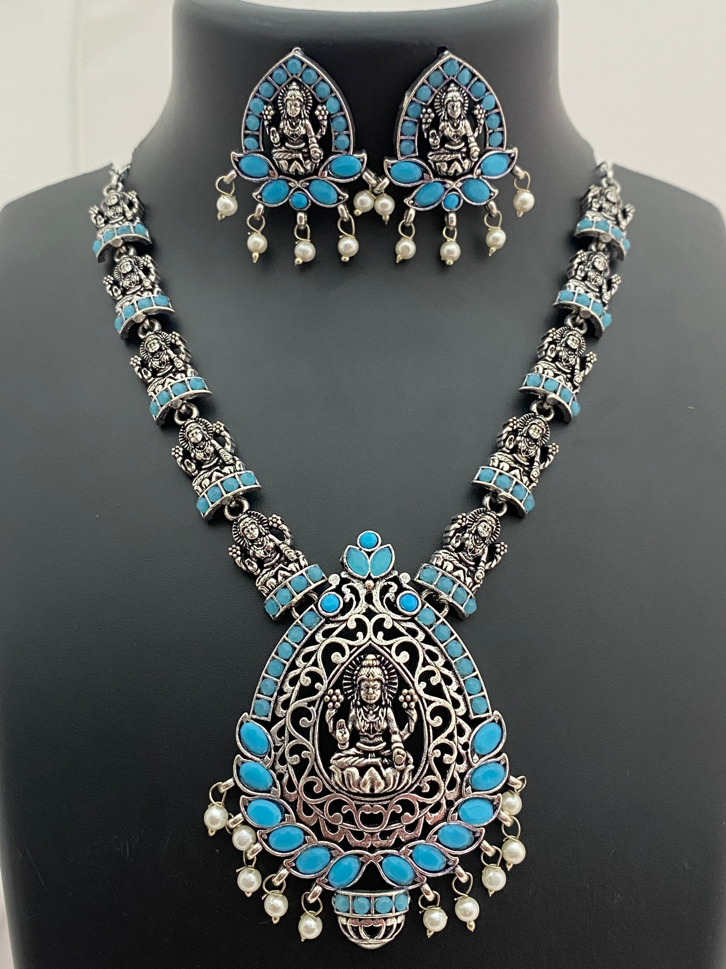 Oxidized necklace With Earrings in USA