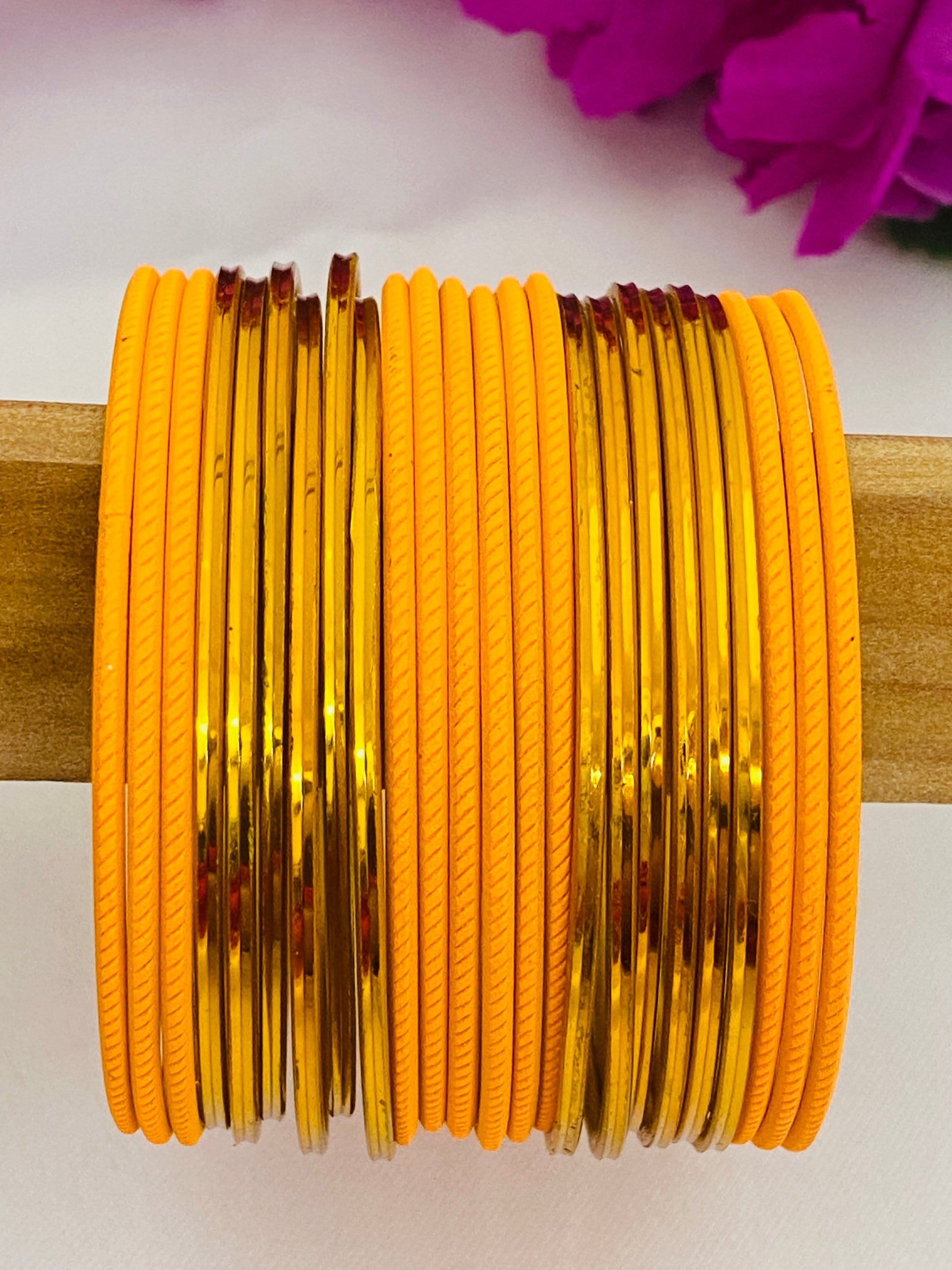 Fashionable Yellow Color Designer Plain Metal Bangles