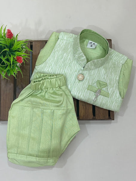 Green Color Sherwani Suits With Brooch Pin In USA 
