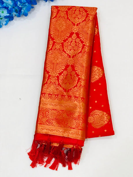 Delightful Red Color Flower Motifs Soft Silk Saree In USA