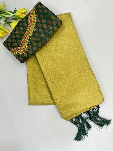 Beautiful Green Color Soft Silk Saree With Zari Work For Women