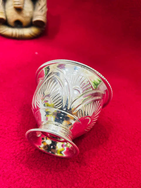 100% Pure Fine Silver Floral Pattern Chandan Cup In Suncity