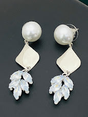 Elegant Trendy Leaf Design With White Pearl Earrings