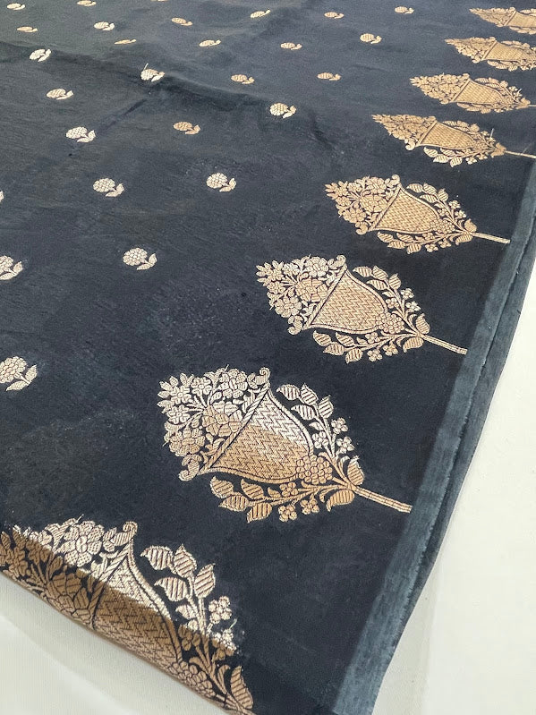 Black Color Saree In Tempe