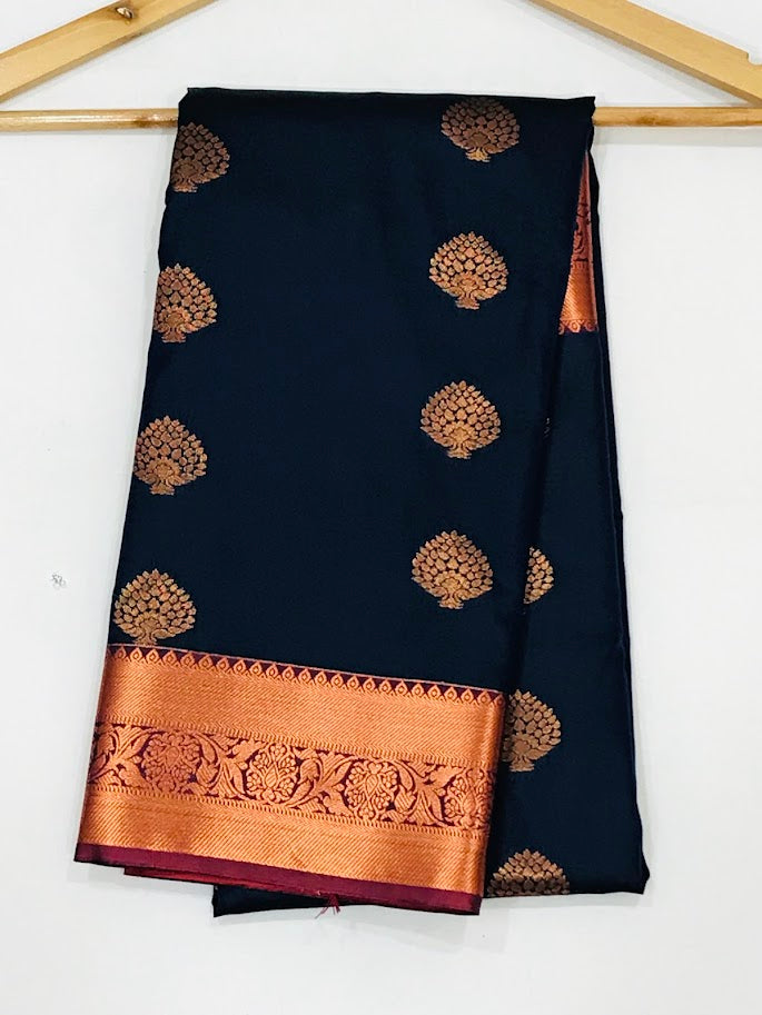 Traditional Wear Soft Silk Saree In Suncity