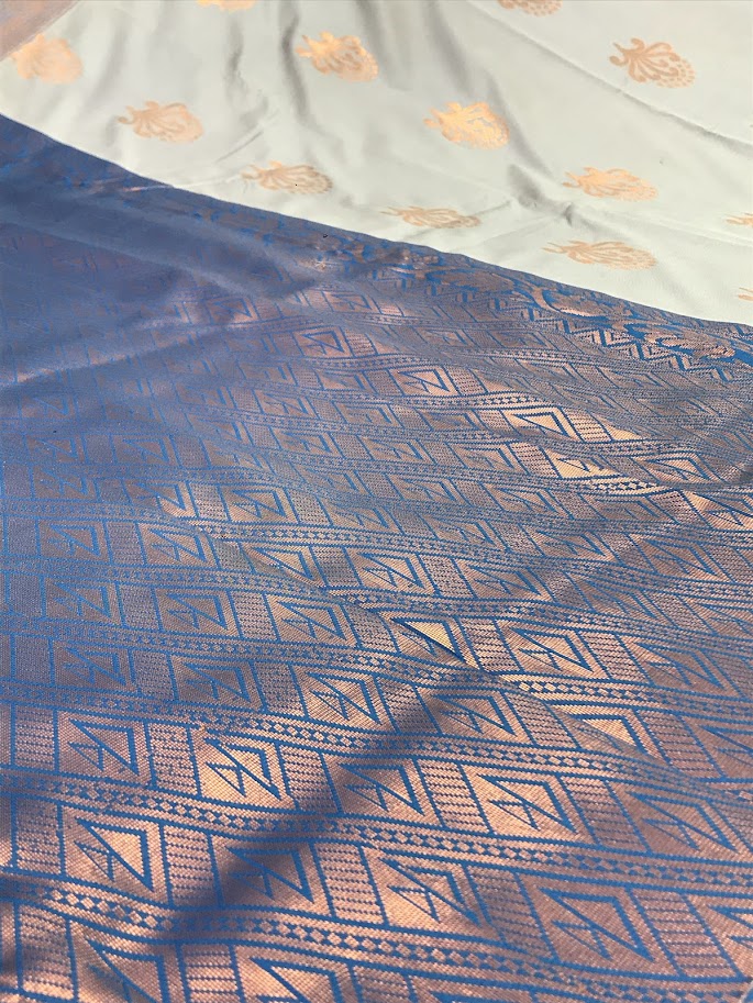 Triangle Zari Designed Silk Saree In Peoria