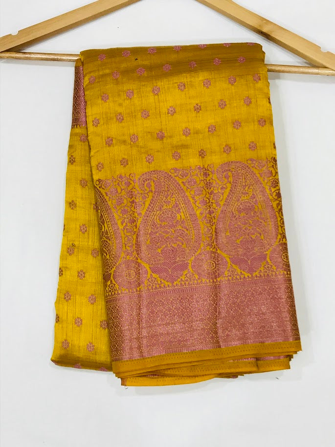 Art Silk Saree With Contrast Bordered In Yuma