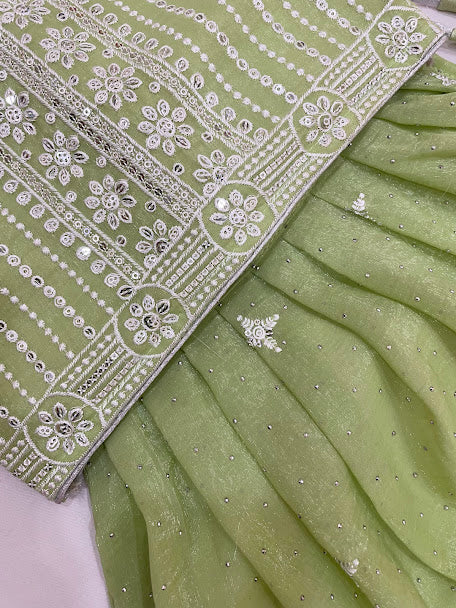 Light Green Choli Set In Yuma