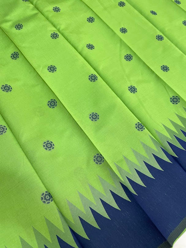 Light Green Color Floral Motifs Pure Kanchi Silk Saree In Surprise