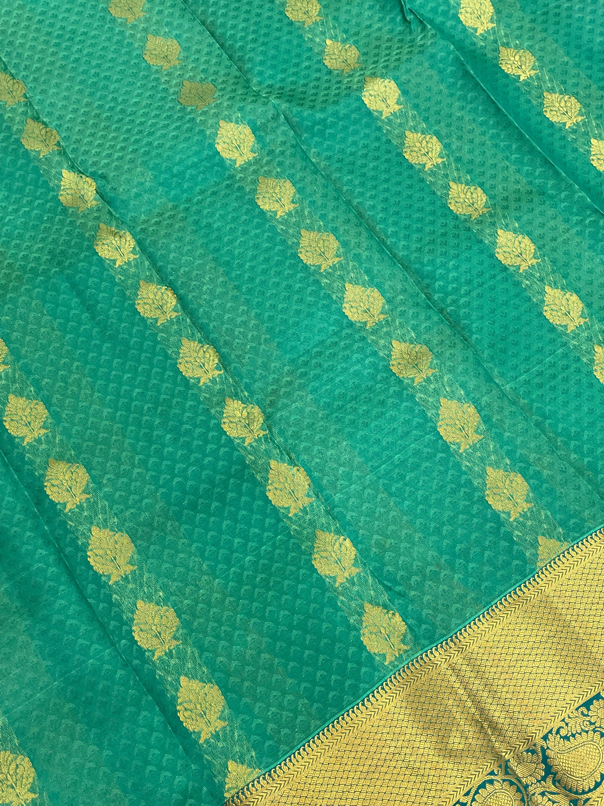 Green Color Pure Kanchi Silk With Gold Zari Work Saree In Mesa