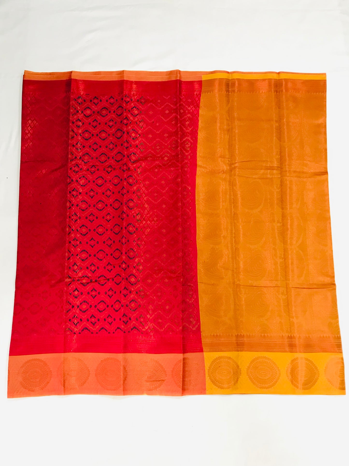 Saree With Brocades And Contrast Border Near Me
