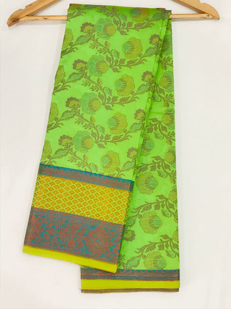 Designer Cotton Saree With Flower Motifs And Contrast Brocade Pallu in Sun City