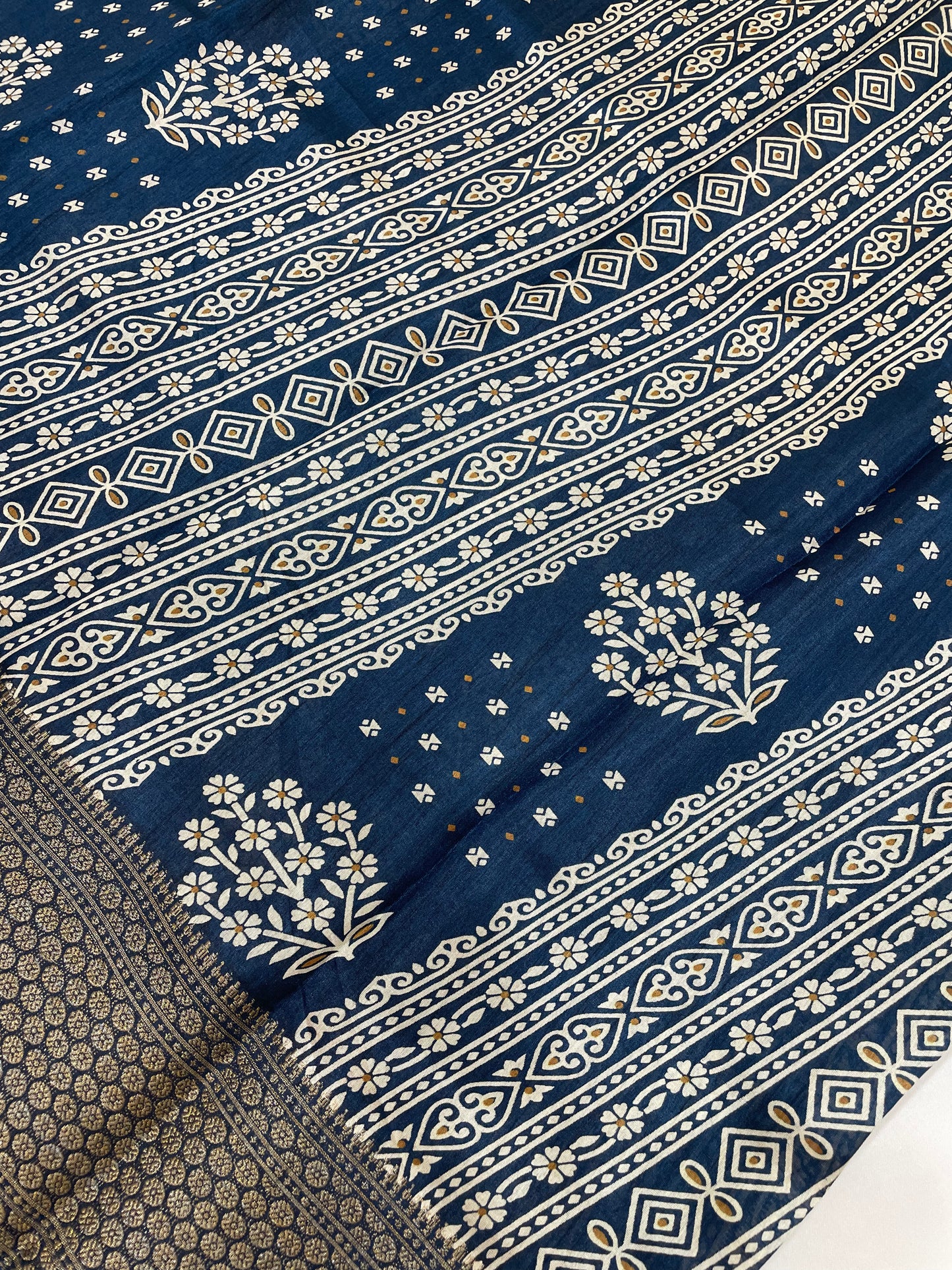 Blue Color Silk Cotton Saree With Printed Work In Yuma
