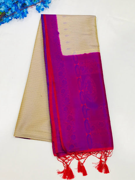 Gorgeous White Color Soft Silk Saree With Brocades And Contrast Rich Pallu