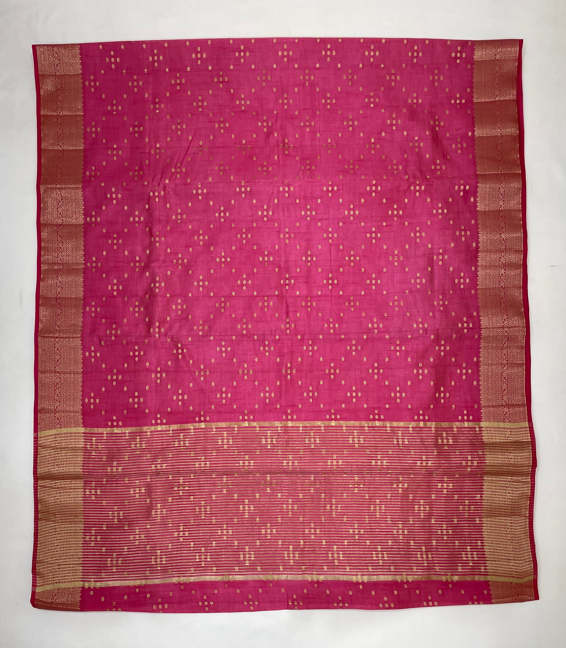 Appealing Pink Color Silk Saree In Mesa