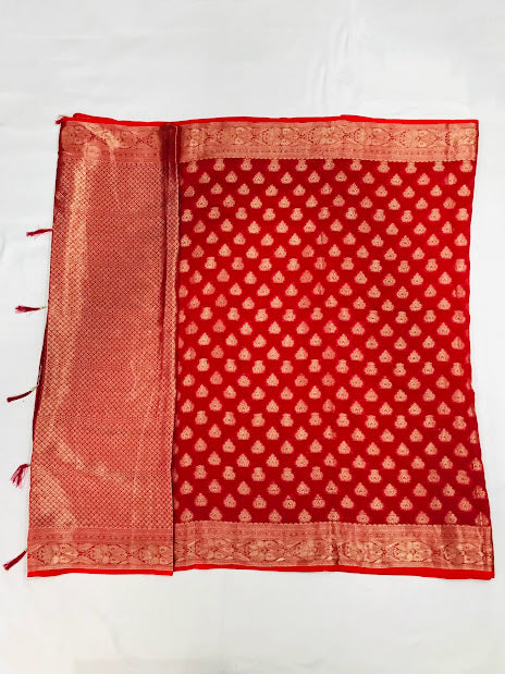 Saree With Butta Motifs And Rich Pallu  in USA